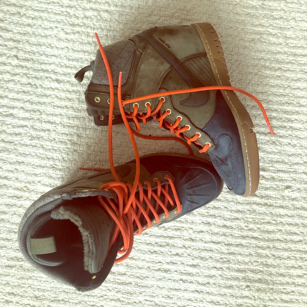 Nike sky high wedges